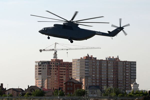 Тяжелый военно-транспортный вертолет Ми-26Т2 - Sputnik Абхазия