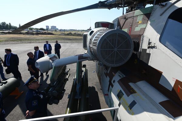 Ударный вертолет Ми-28НЭ Ночной охотник с двойным управлением - Sputnik Абхазия