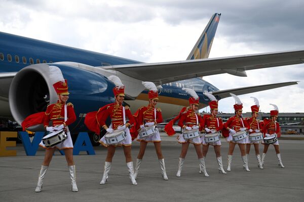 Торжественная встреча самолета авиакомпании Vietnam Airlines в Международном аэропорту Шереметьево - Sputnik Абхазия