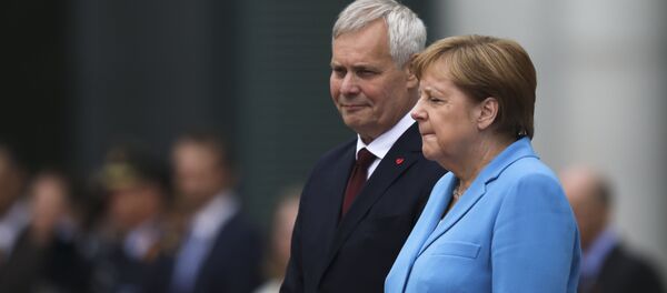 Канцлер Германии Ангела Меркель и премьер-министр Финляндии Антти Ринне в Берлине, 10 июля 2019 Канцлер Германии Ангела Меркель и премьер-министр Финляндии Антти Ринне в Берлине, 10 июля 2019 - Sputnik Абхазия