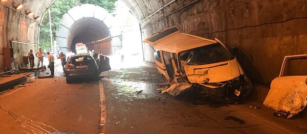  ДТП в гагрском тоннеле  - Sputnik Абхазия