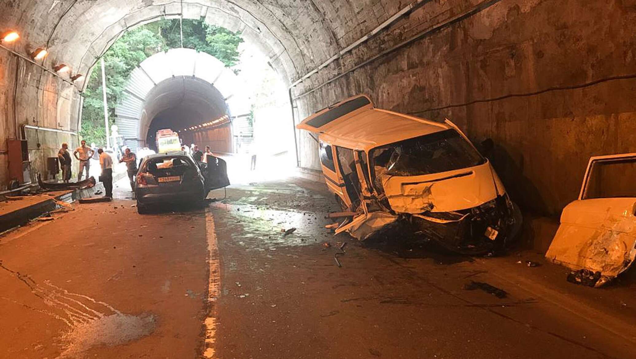 Абхазия новости за последние сутки. Абхазия тоннель. Тоннели в Абхазии автомобильные. Тоннель Гагра.