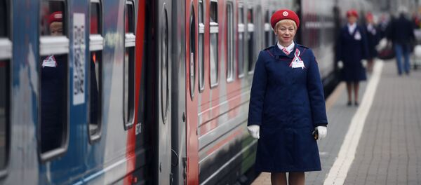 Отправление поезда Россия Москва – Владивосток Отправление поезда Россия Москва – Владивосток - Sputnik Абхазия