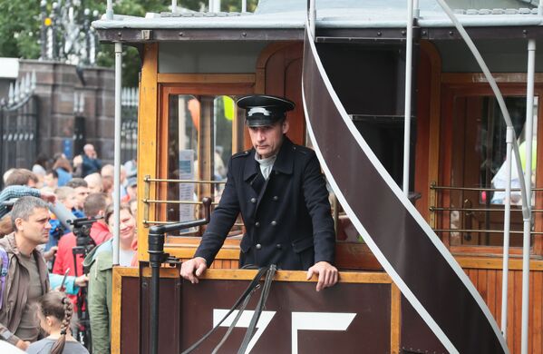 Конка (трамвай на лошадиной тяге) - участник торжественного парада, приуроченного к празднованию Дня московского транспорта - Sputnik Абхазия