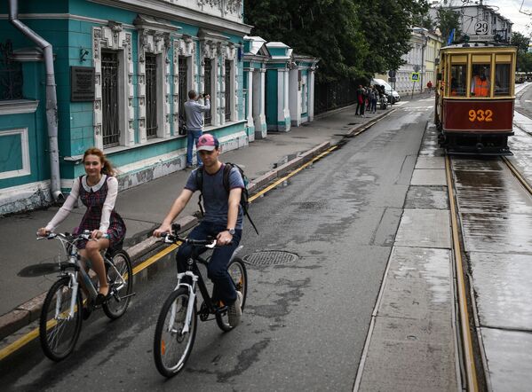 Старинный трамвайный вагон на торжественном параде, приуроченном к празднованию Дня московского транспорта - Sputnik Абхазия
