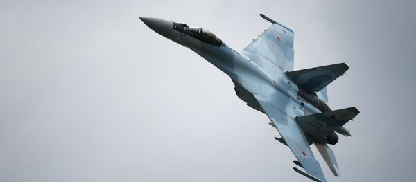 Самолет Су-35 Самолет Су-35 - Sputnik Абхазия