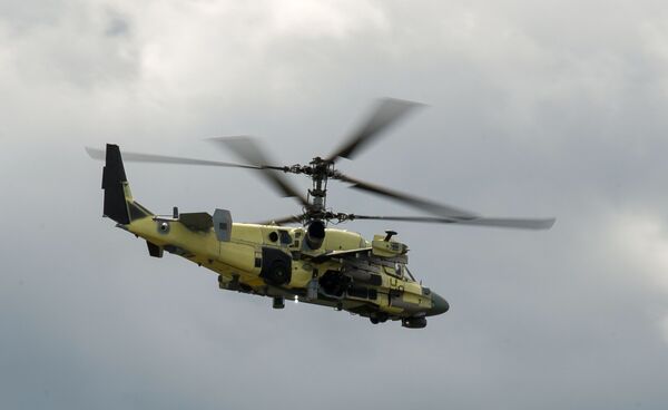 Вертолет Ка-52 Аллигатор во время испытаний на заводе Арсеньевской авиационной компании Прогресс - Sputnik Абхазия