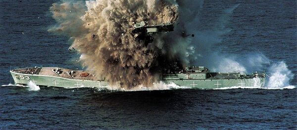 Военный корабль Torrens, подорванный самонаводящейся торпедой Mark 48 Военный корабль Torrens, подорванный самонаводящейся торпедой Mark 48 - Sputnik Абхазия