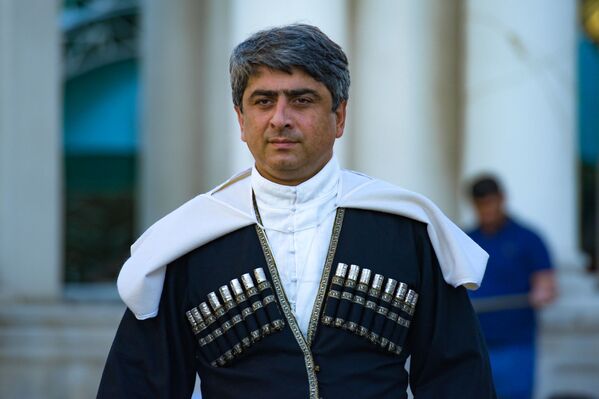 Мужчины в национальных костюмах в Абхазии - Sputnik Абхазия