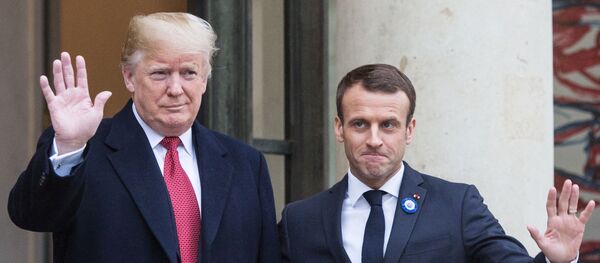 Встреча Э. Макрона и Д. Трампа в Париже Встреча Э. Макрона и Д. Трампа в Париже - Sputnik Абхазия