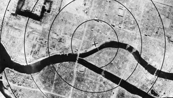 Схема города Хиросимы после ядерной бомбардировки. Репродукция. Фотография снята в августе 1945 года. - Sputnik Абхазия