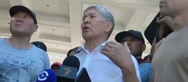 Обращение экс-президента Киргизии А. Атамбаева Обращение экс-президента Киргизии А. Атамбаева - Sputnik Абхазия