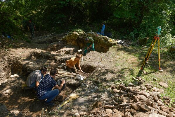 Археологические раскопки в селе Меркула, Очамчырского района  - Sputnik Абхазия