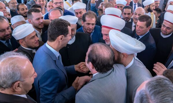 Президент Сирии Башар Асад во время мероприятий в день праздника жертвоприношения Курбан-байрам в Дамаске  - Sputnik Абхазия