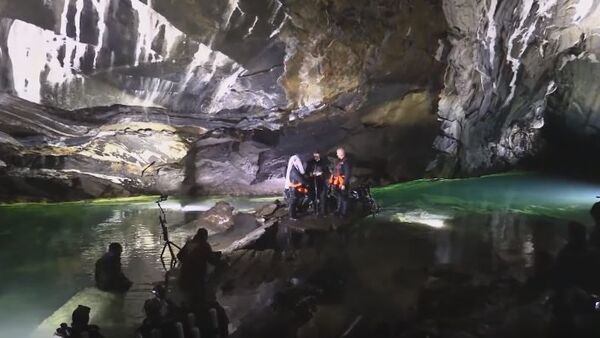 В Норвегии дайверы сыграли свадьбу в подводной пещере - Sputnik Абхазия