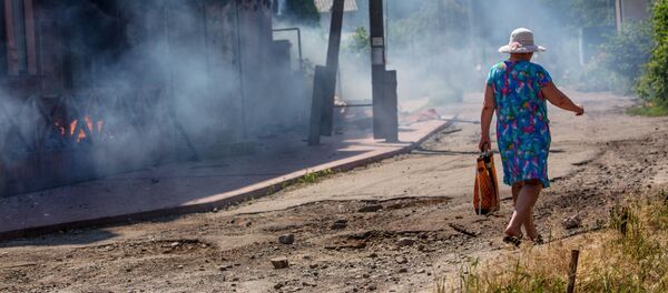 Последствия массированных артиллерийских ударов по Славянску. Последствия массированных артиллерийских ударов по Славянску. - Sputnik Абхазия