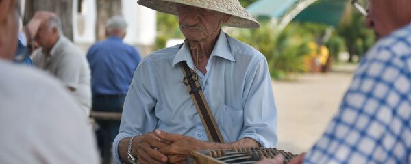 Чемпионат по домино на Брехаловке - Sputnik Абхазия