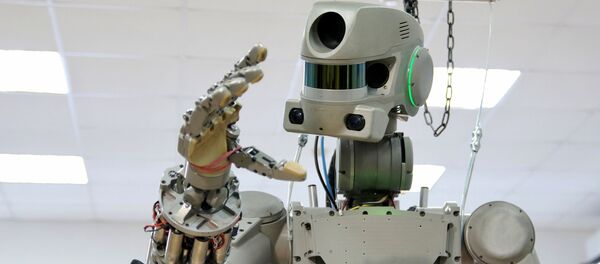 Испытания робота проекта Спасатель Испытания робота проекта Спасатель - Sputnik Абхазия