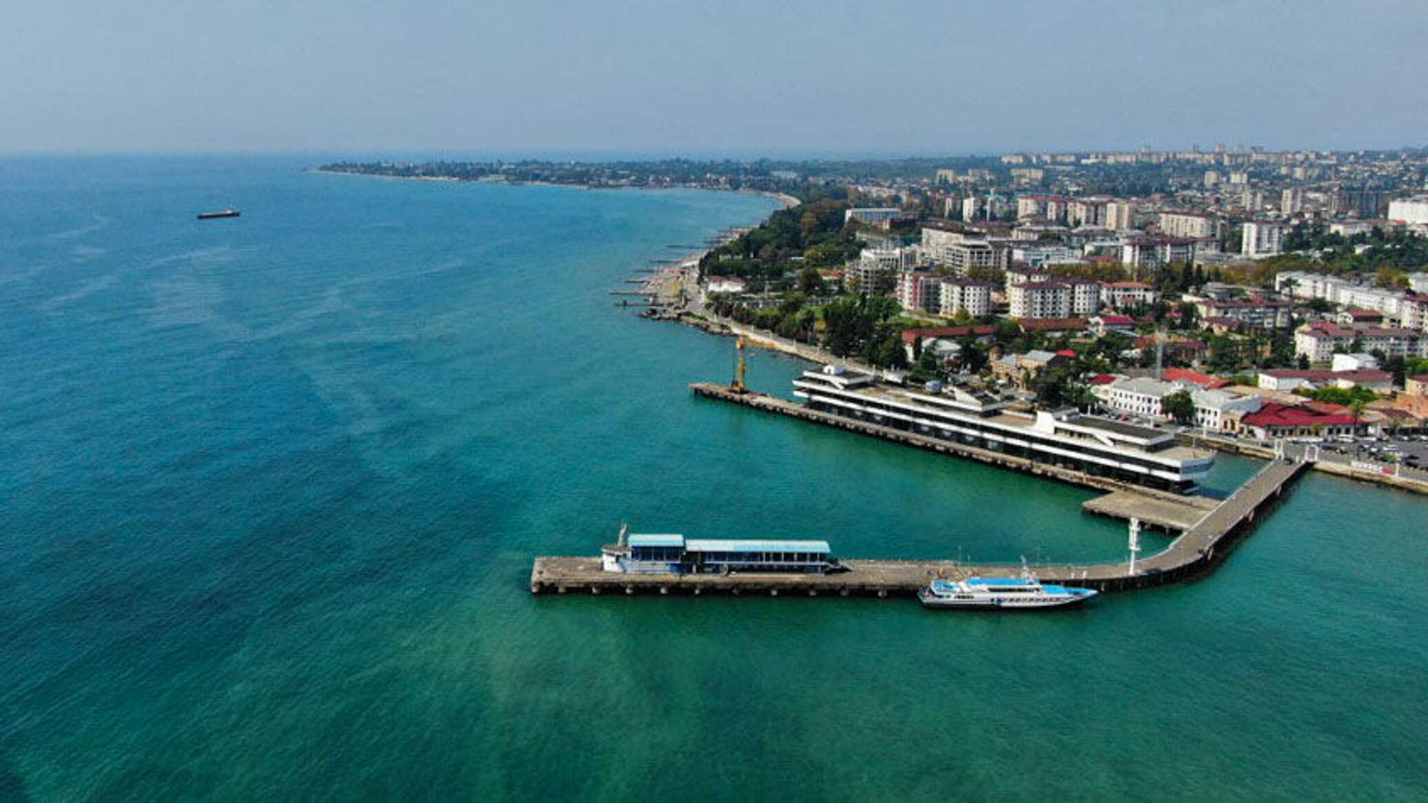Сухуми в июне. Black Sea Абхазия Сухум. Сухум фото 2022. Город Сухум фото 2021 год. Сухум фото 2021.