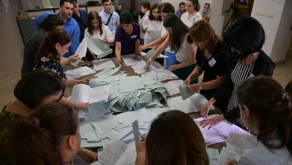 Подсчет избирательных бюллетеней на выборах президента Абхазии - Sputnik Абхазия