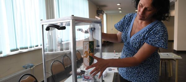 Предвыборная агитация в Абхазии Предвыборная агитация в Абхазии - Sputnik Абхазия