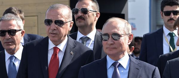 Путин и Эрдоган осмотрели новейший истребитель Су-57 Путин и Эрдоган осмотрели новейший истребитель Су-57 - Sputnik Абхазия