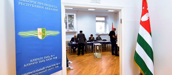 Второй тур президентских выборов в Абхазии Второй тур президентских выборов в Абхазии - Sputnik Абхазия