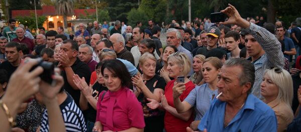 Митинг сторонников оппозиционной политической партии Амцахара Митинг сторонников оппозиционной политической партии Амцахара - Sputnik Абхазия