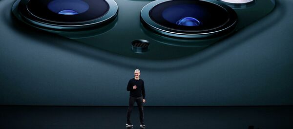 Генеральный директор Apple Стив Кук выступает на презентации штаб-квартире в Купертино, штат Калифорния. 10 сентября 2019 Генеральный директор Apple Стив Кук выступает на презентации штаб-квартире в Купертино, штат Калифорния. 10 сентября 2019 - Sputnik Абхазия
