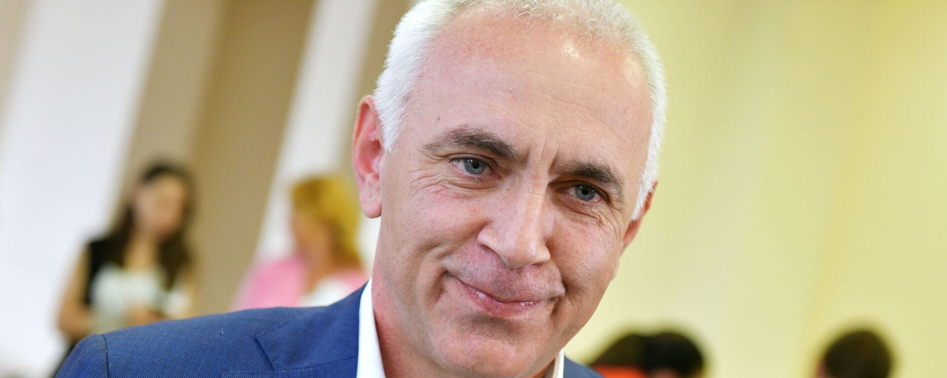 Второй тур президентских выборов в Абхазии Второй тур президентских выборов в Абхазии - Sputnik Абхазия, 1920, 12.12.2025