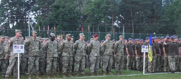 НАТО борется с мнимой российской угрозой на Украине - Sputnik Абхазия