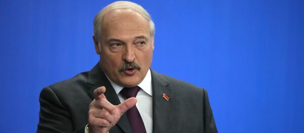 Президенты РФ и Белоруссии В. Путин и А. Лукашенко принимают участие в работе IV Форум регионов России и Беларуси Президенты РФ и Белоруссии В. Путин и А. Лукашенко принимают участие в работе IV Форум регионов России и Беларуси - Sputnik Абхазия