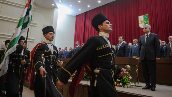 Инаугурация избранного президента Абхазии Рауля Хаджимбы, 2014 год - Sputnik Абхазия