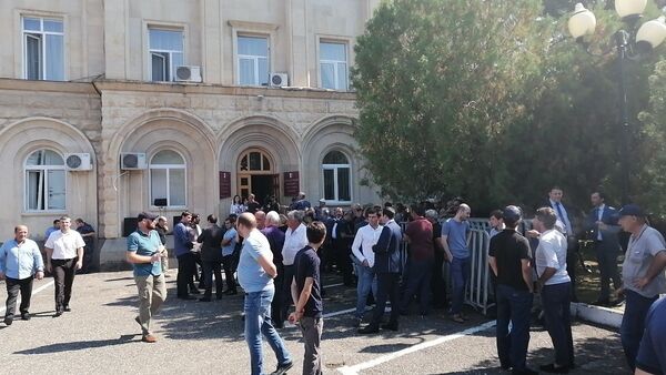 Митинг у здания администрации президента Абхазии - Sputnik Абхазия