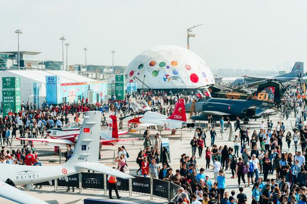 Международный фестиваль авиации Технофест в Стамбуле - Sputnik Абхазия