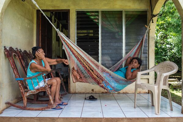 Отдыхающие женщины на веранде в Никарагуа - Sputnik Абхазия