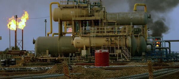 Пожар на нефтеперерабатывающем заводе в Саудовской Аравии Пожар на нефтеперерабатывающем заводе в Саудовской Аравии - Sputnik Абхазия