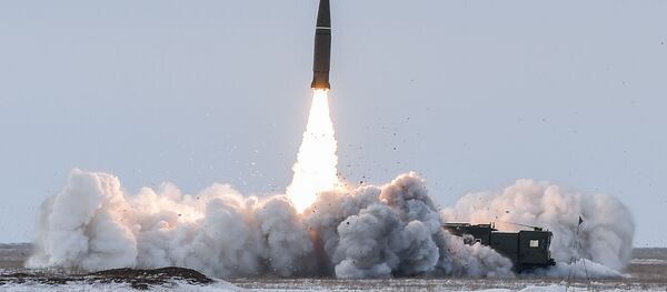 Пуск баллистической ракеты ОТРК Искандер-М с полигона Капустин Яр - Sputnik Абхазия