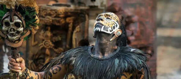 Традиционны костюм индейцев Майя Традиционны костюм индейцев Майя - Sputnik Абхазия