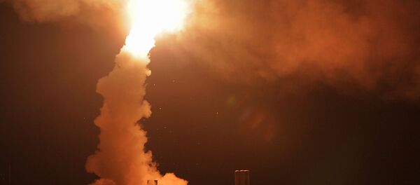 Тактические учения войск ВКО РФ с боевыми стрельбами Тактические учения войск ВКО РФ с боевыми стрельбами - Sputnik Абхазия