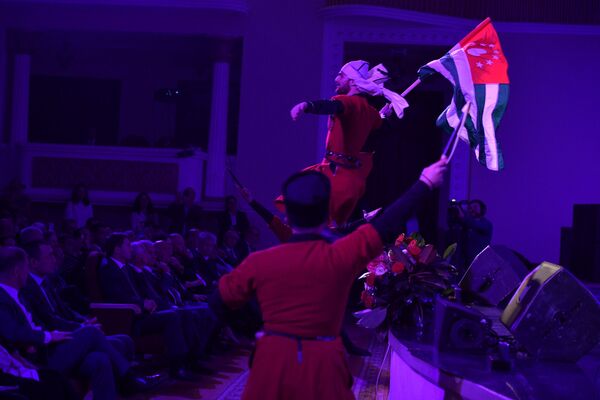 Праздничный концерт посвященный Дню Победы - Sputnik Абхазия