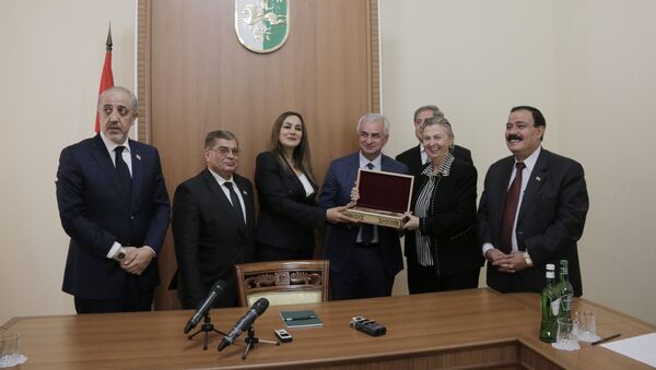 Встреча президента Абхазии Рауля Хаджимба с депутатами Сирийско-Арабской республики  - Sputnik Абхазия