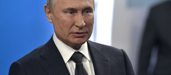 Президент РФ В. Путин принял участие в третьем Международном форуме Российская энергетическая неделя Президент РФ В. Путин принял участие в третьем Международном форуме Российская энергетическая неделя - Sputnik Абхазия