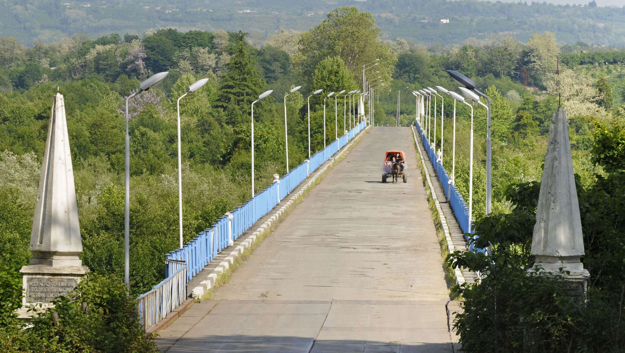 Из абхазии можно в грузию. КПП Ингур Абхазия. Ингури Абхазия граница. Ингур Абхазия мост. Грузино Абхазская граница.