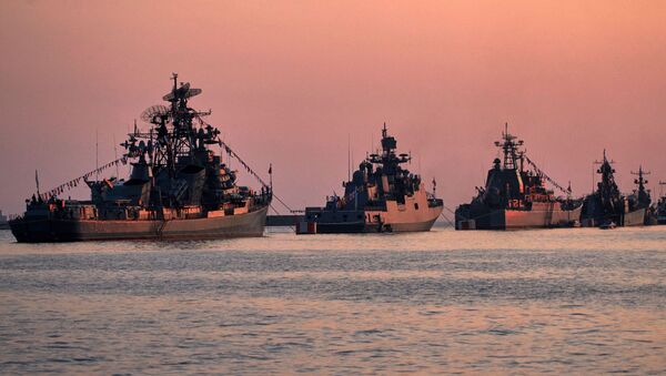 Военные корабли в бухте Севастополя. - Sputnik Абхазия