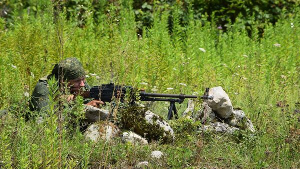Разведчики ЮВО прошли обучение на четырех полигонах боевой подготовки в Абхазии и Северной Осетии - Sputnik Абхазия