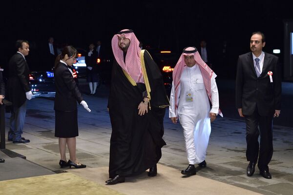 Принц Саудовской Аравии Турки бин Мухаммед бин Фахд Аль Сауд прибывает в Императорский дворец для придворного банкета в честь возведения на престол императора Нарухито - Sputnik Абхазия