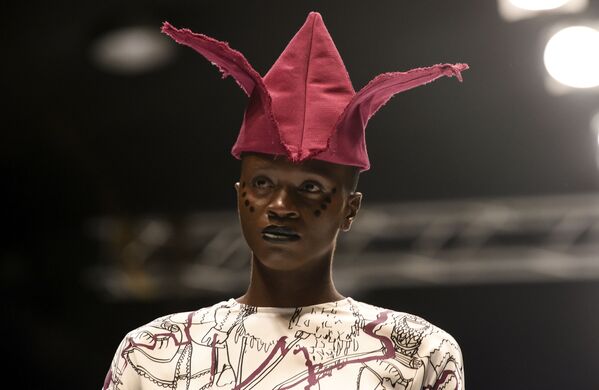 Показы на Неделе моды в Нигерии - Sputnik Абхазия