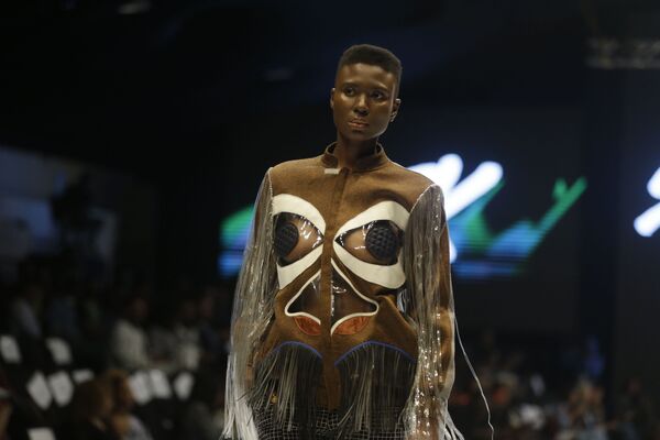 Показы на Неделе моды в Нигерии - Sputnik Абхазия