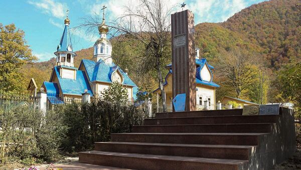 Памятник погибшим в Великой Отечественной войне солдатам в селе Псху - Sputnik Абхазия